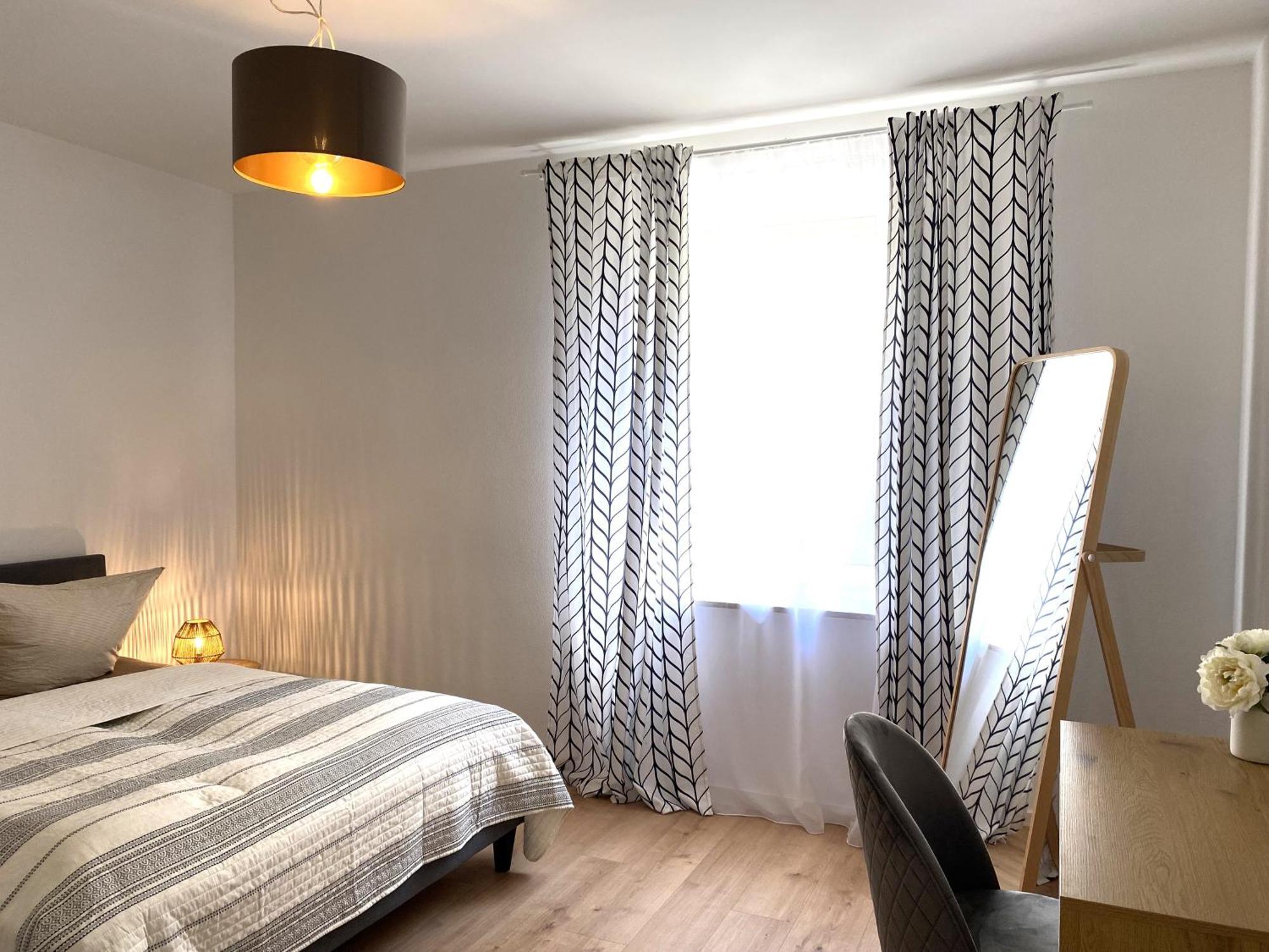 Modern Living Apartment - Naehe Krankenhaus, Altstadt, Bahnhof - 3-Zimmer Amberg Exterior photo